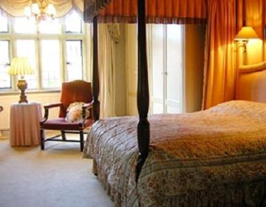 Deluxe Suite image 2