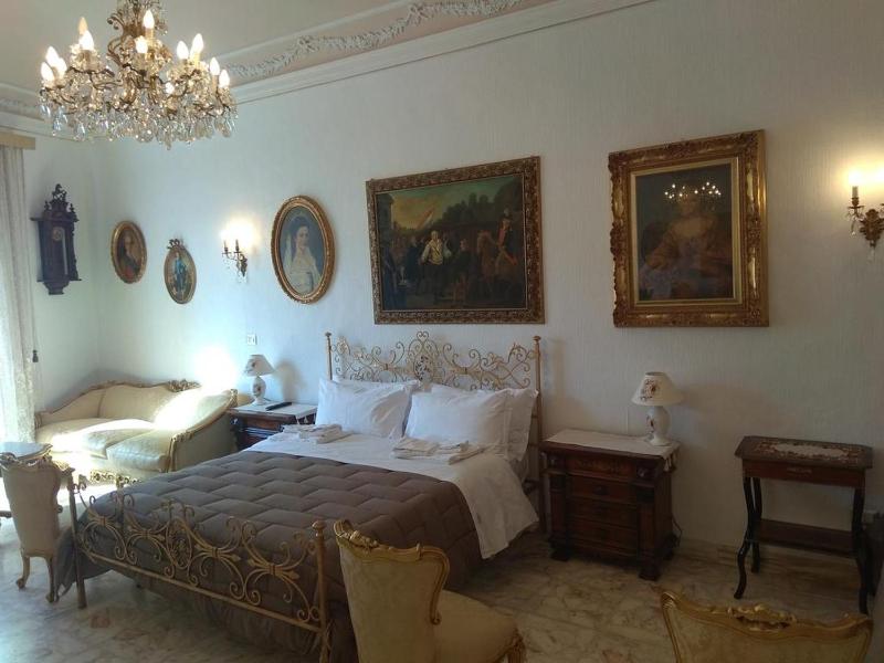 PEDRA HOUSE Images