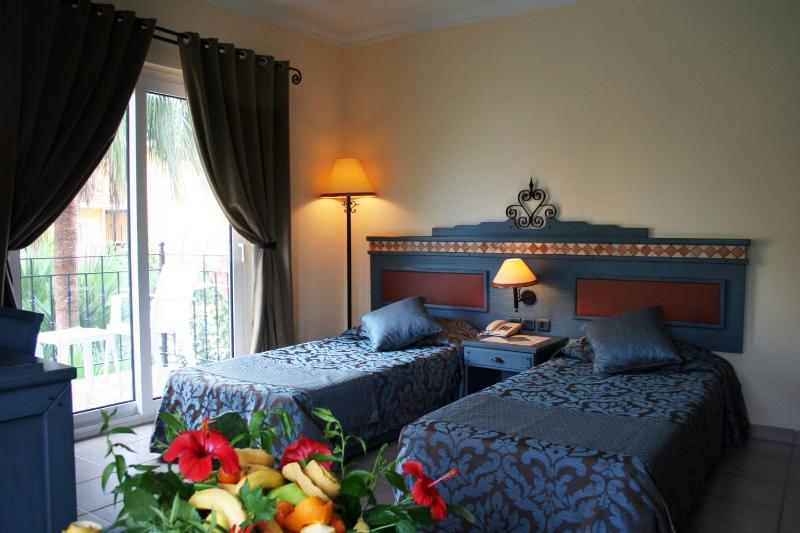 Single Room image 4