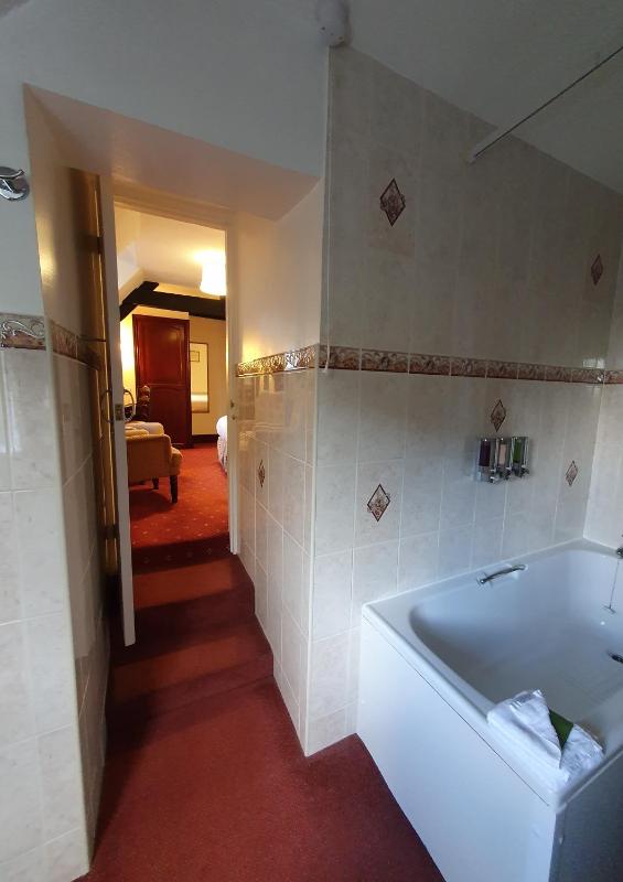 Budget Double Room (main hotel) image 1