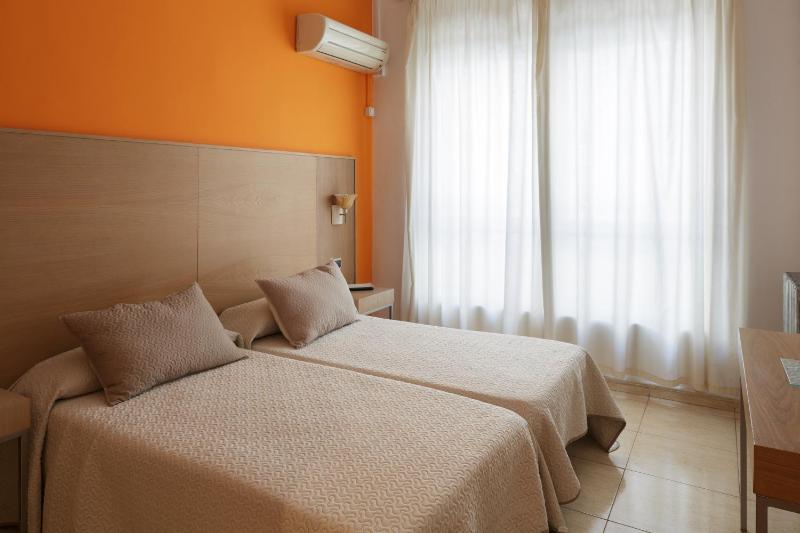 Double or Twin Room image 1