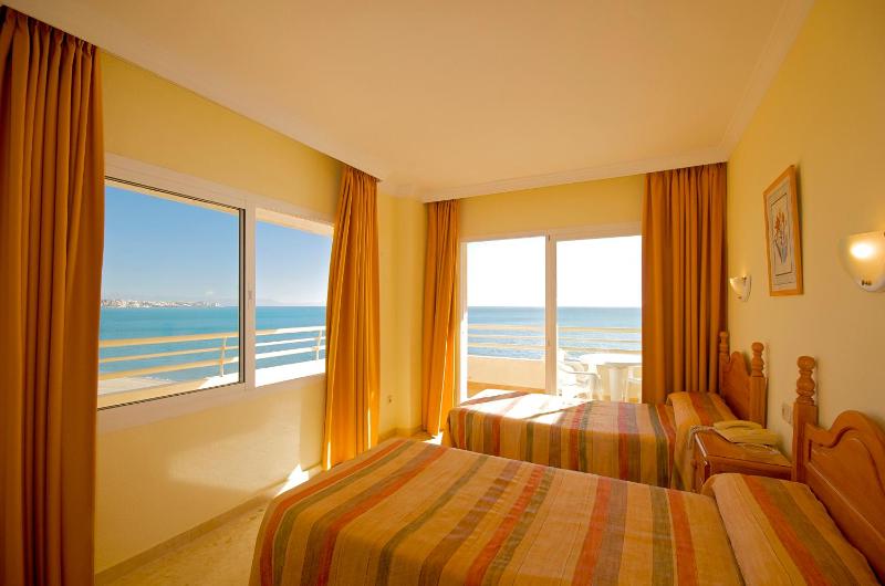 One-Bedroom Apartment with sea view (3 Adults + 1 Child) image 1