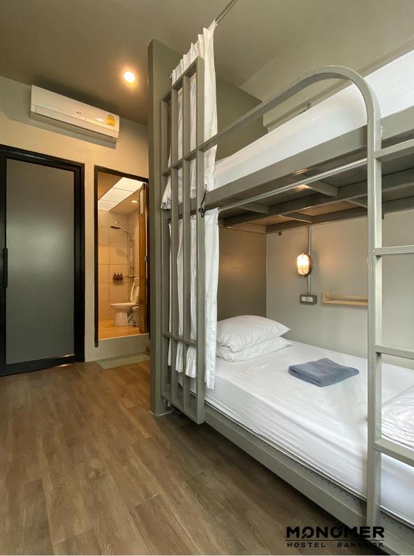 Family Room with Private Bathroom image 1