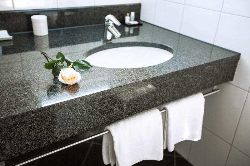 Suite image 2