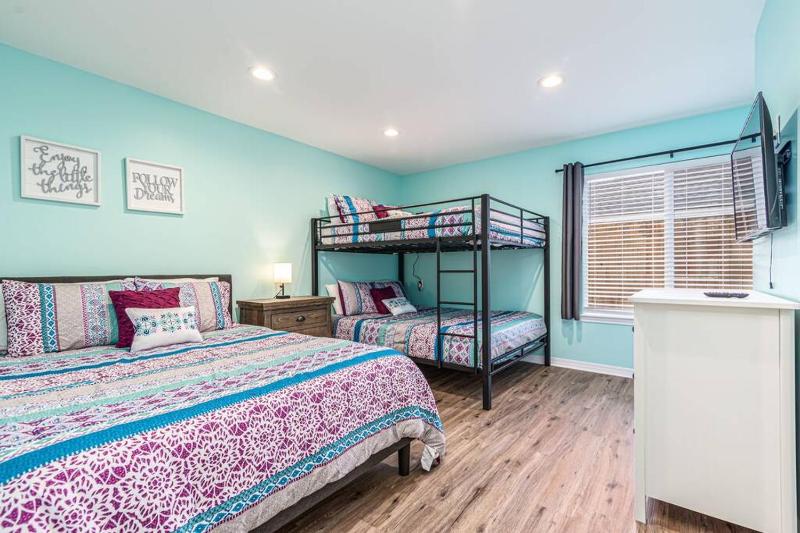 Four-Bedroom House image 4