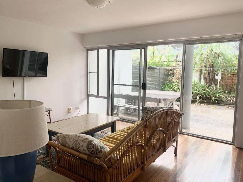 Barefoot 7 Fabulous Fingal Bay - image 20