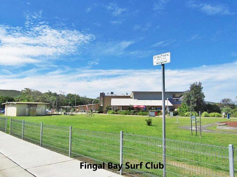 Barefoot 7 Fabulous Fingal Bay - image 19