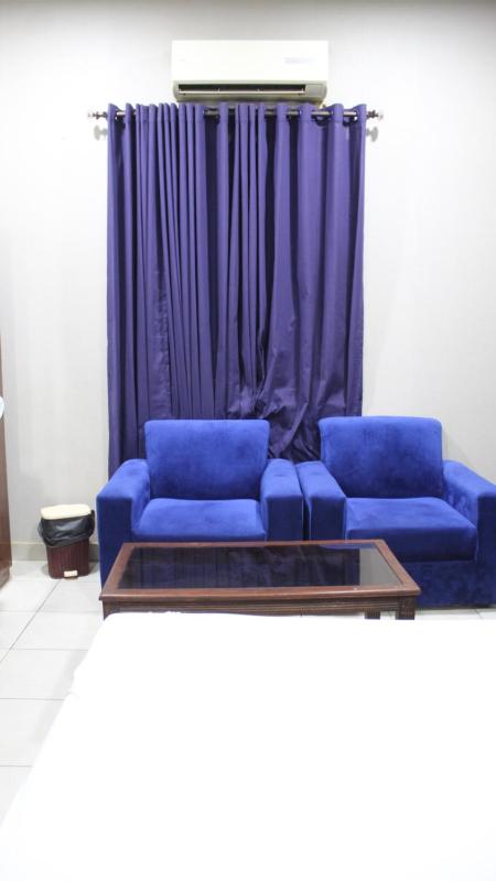 King Room image 2