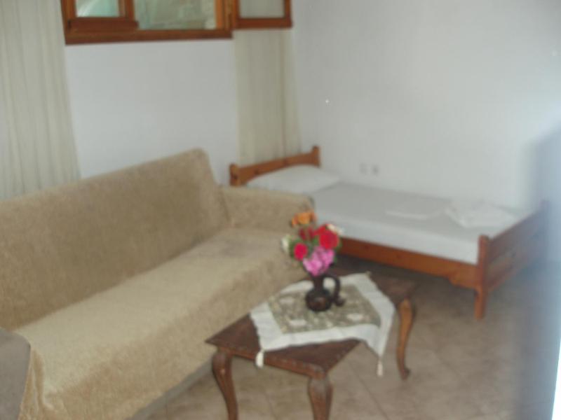 Apartment image 3