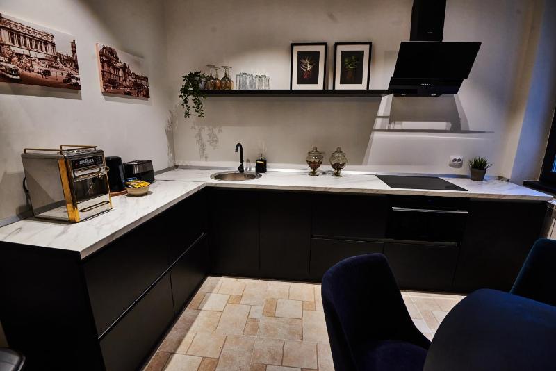 Deluxe Apartment image 3