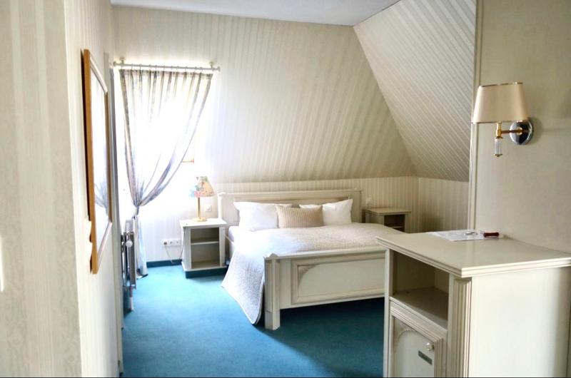 Deluxe Double Room image 1