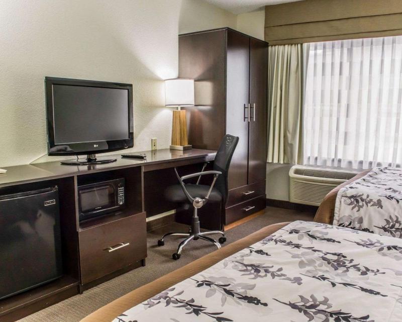 Double Room with Two Double Beds - Non-Smoking image 3