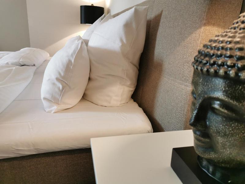 Double or Twin Room image 3