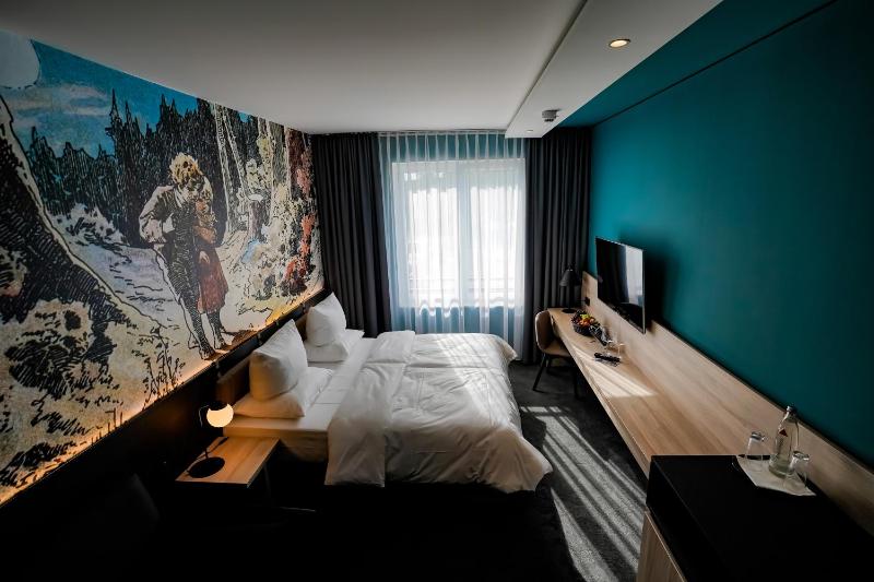 Large Double Room image 3