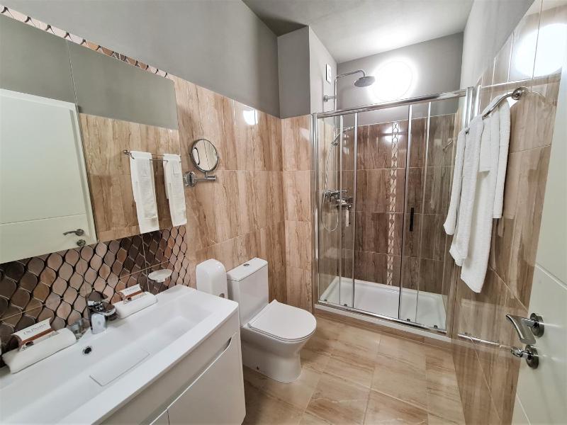 Junior Suite image 2