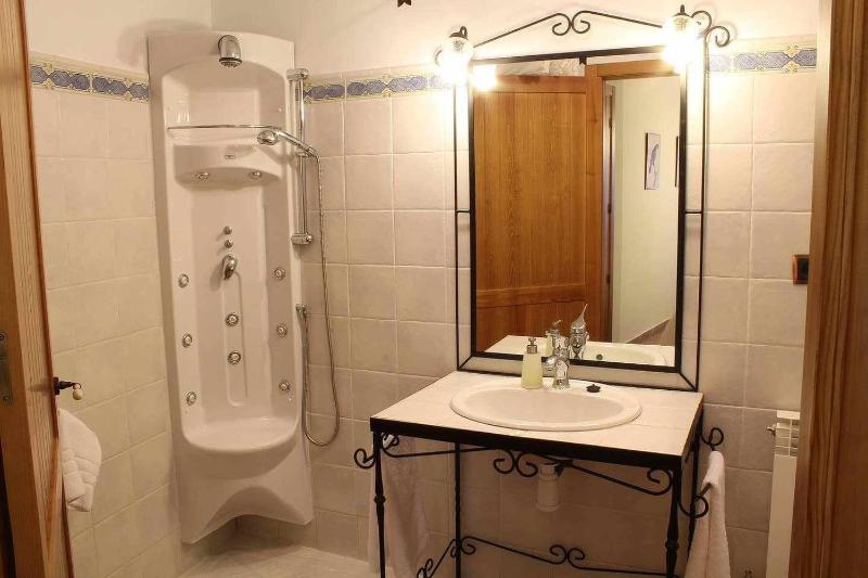 Deluxe Apartment with Patio (2 Adults + 2 Children)) image 2