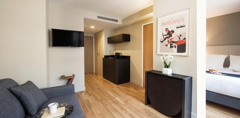 One-Bedroom Suite image 1