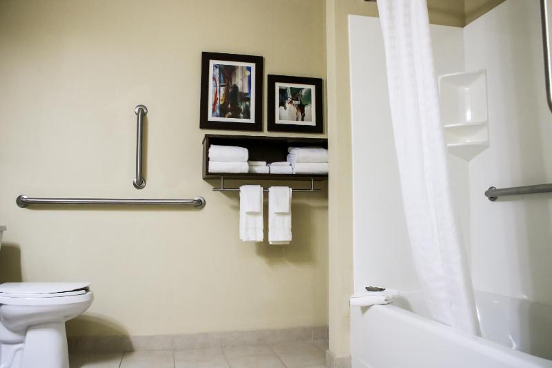 Queen Room with Two Queen Beds - Disability Access/Non-Smoking image 2