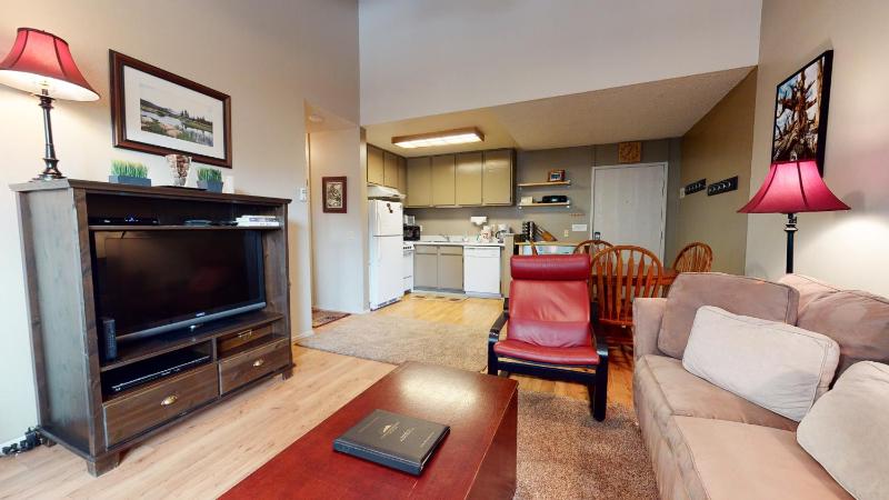 One-Bedroom Apartment image 1