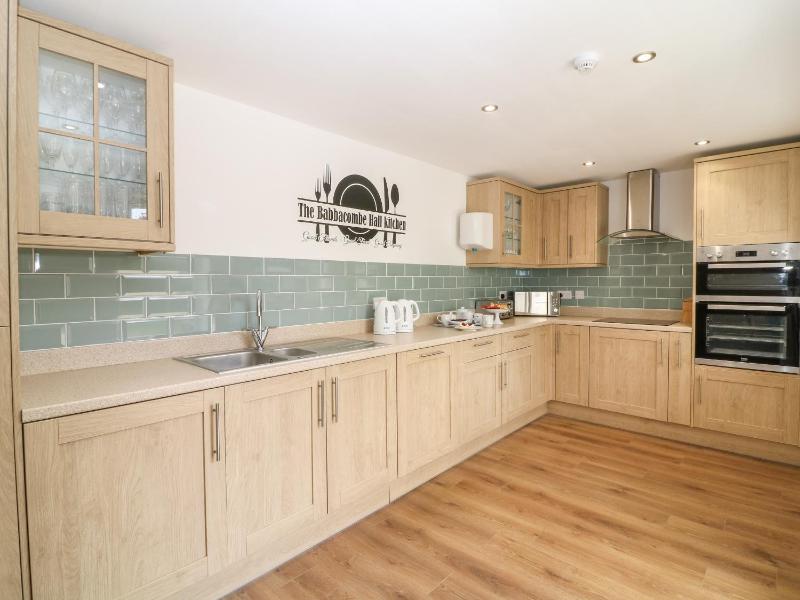 Babbacombe Hall - image 29