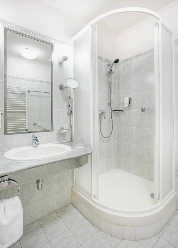 Single Room Comfort Plus image 4