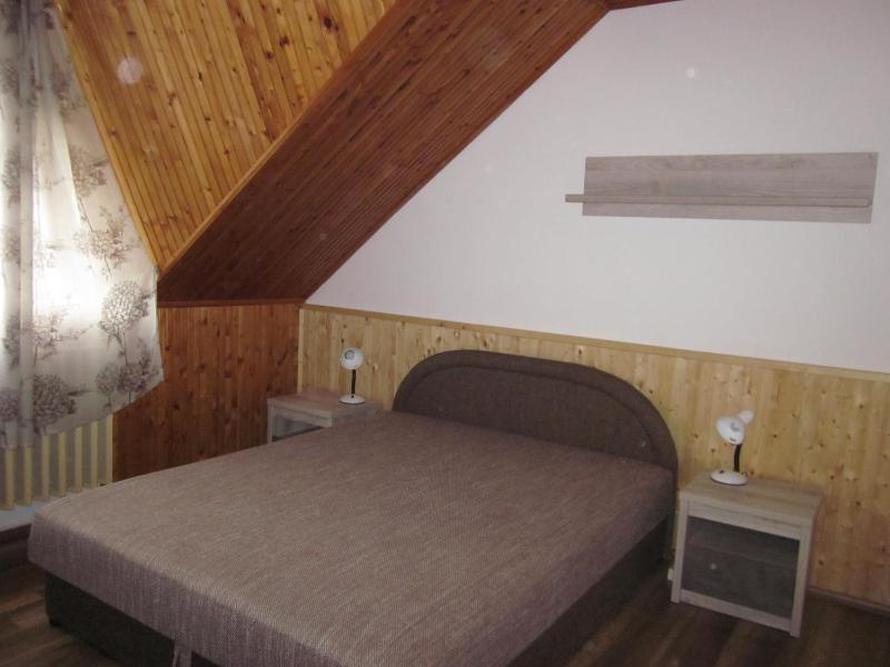 Three-Bedroom Apartment image 3