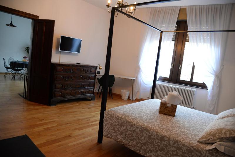Deluxe Apartment image 3