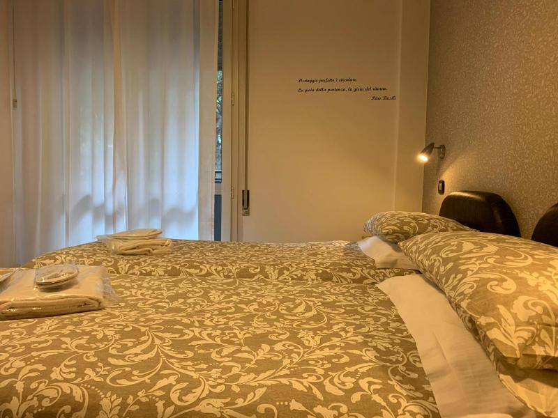 Basic Triple Room image 3