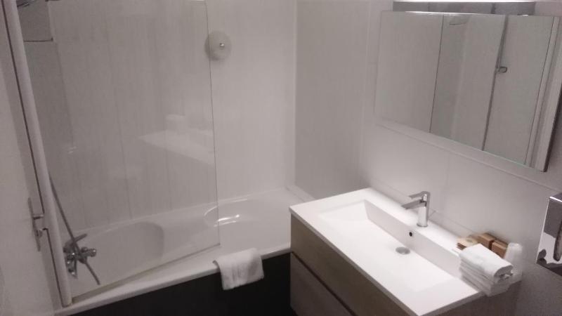 Quadruple Room image 3
