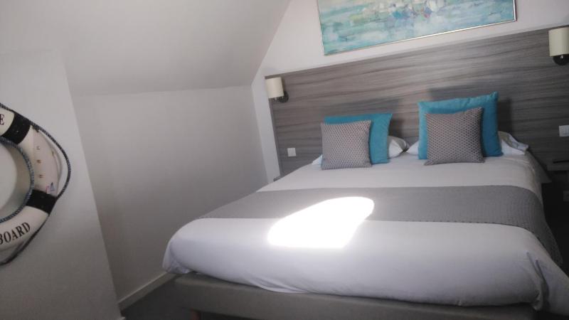 Superior Double Room image 3