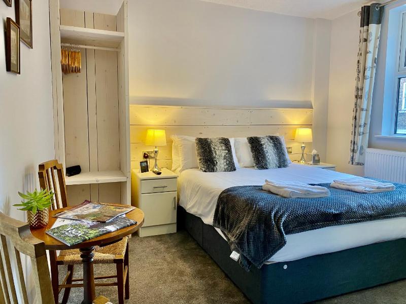 Deluxe King Room image 1