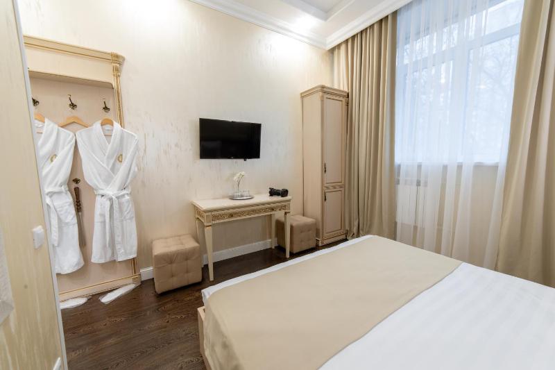 Superior Double Room image 3