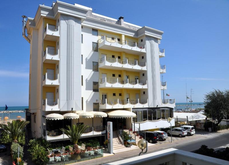 Hotel Zeus - image 33