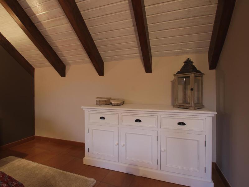 Superior Triple Room image 4