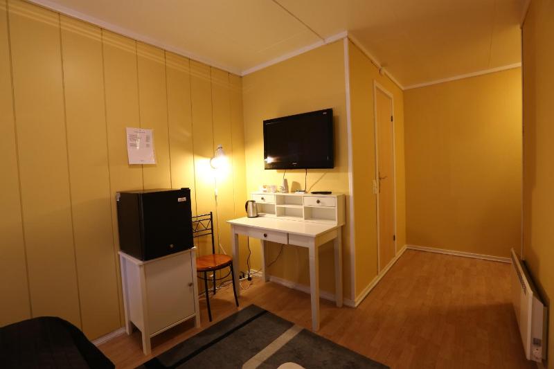 Standard Double Room image 4
