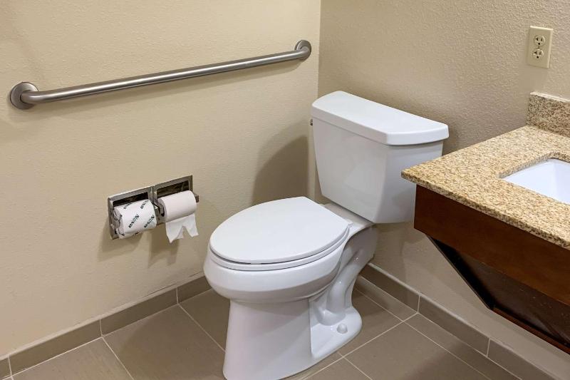 Comfort Inn Pittsburgh Crafton - image 17