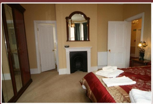 Superior Double Room image 1