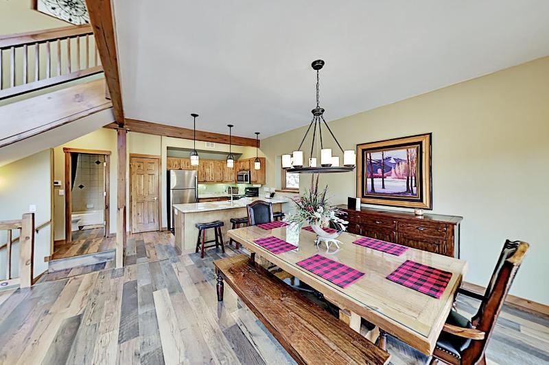 Four-Bedroom Apartment image 2