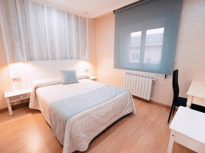 Double or Twin Room image 1