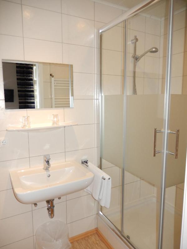 Double Room with Private Bathroom image 4