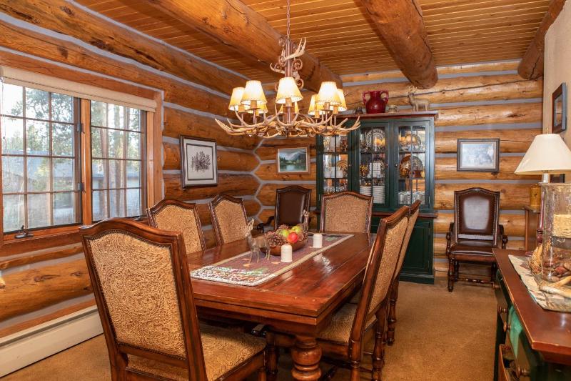 Five-Bedroom House image 2