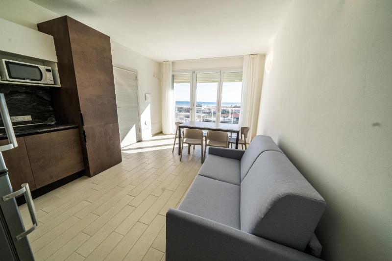 Apartment image 3