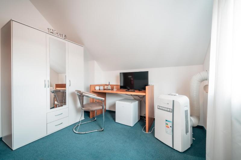 Airport Lounge Hotel Düsseldorf - image 14