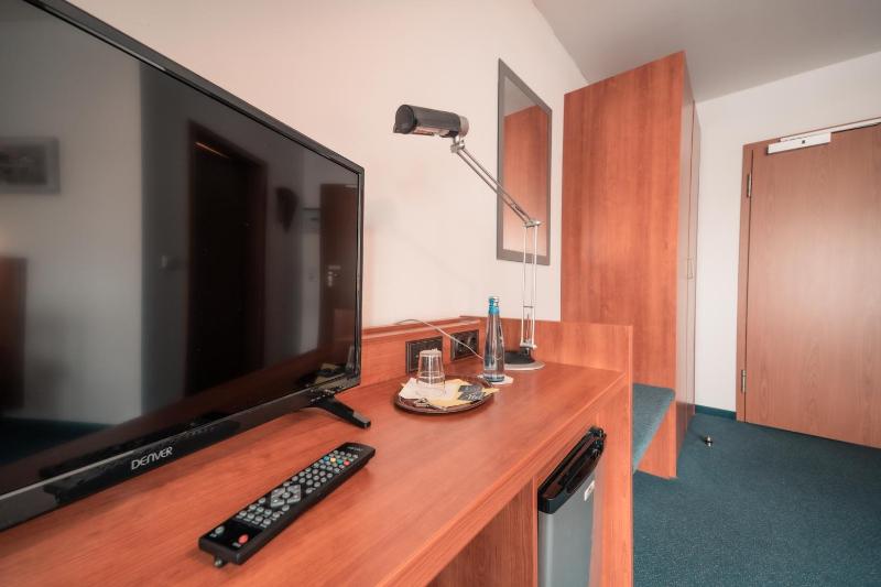 Airport Lounge Hotel Düsseldorf - image 17
