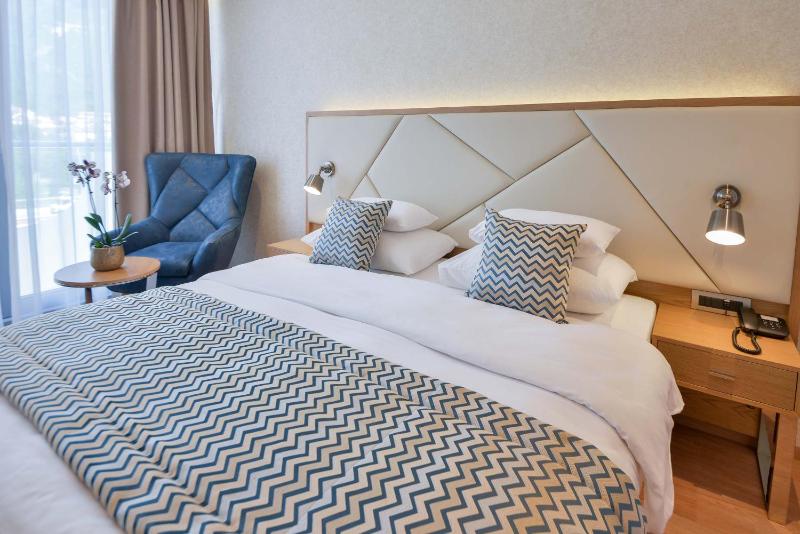 Superior Double Room image 2