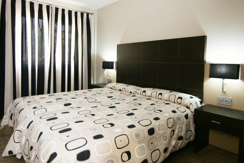 One-Bedroom Apartment (2 Adults) image 1