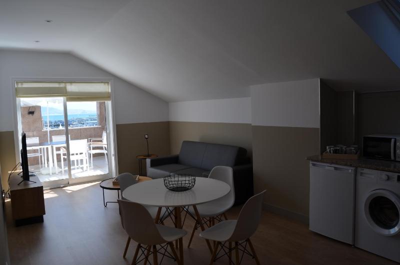 Superior Suite with Sea View image 3