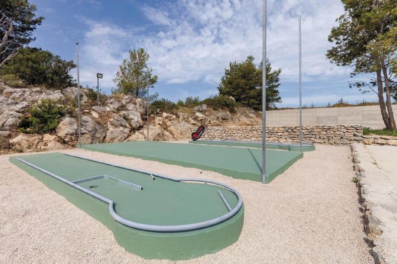 Luxury villa Liberta near Split private pool - image 7