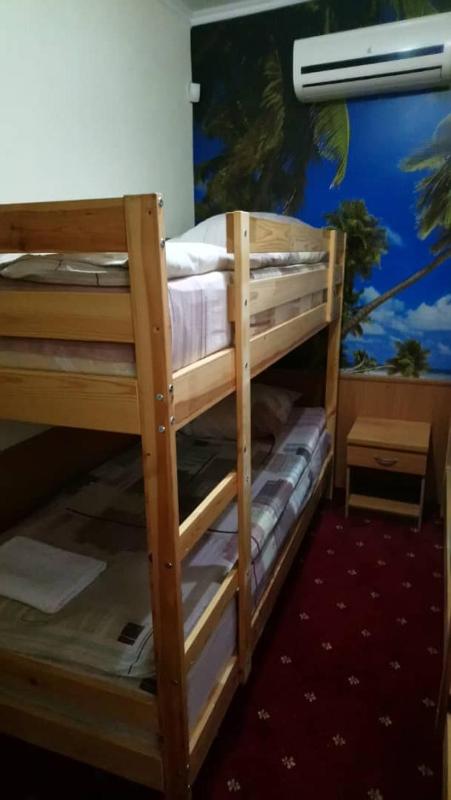 4-Bed Mixed Dormitory Room image 1