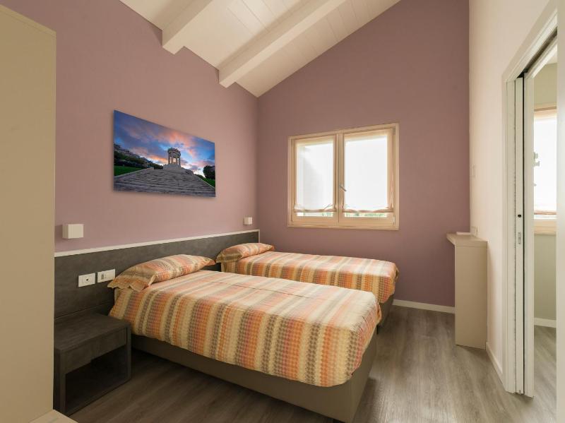 Triple Room with Private Bathroom image 1